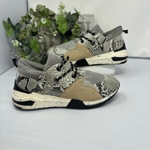 Bamboo Womens Size 9‎ Snake Print Athletic Sneakers Gray Black Tan Lace Up